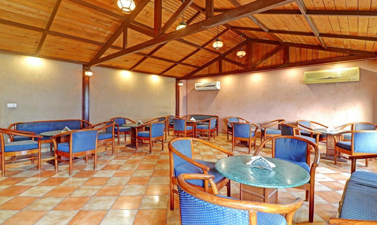 Treebo Trend Kaant Palace Fatehabad Road Agra  Dış mekan fotoğraf