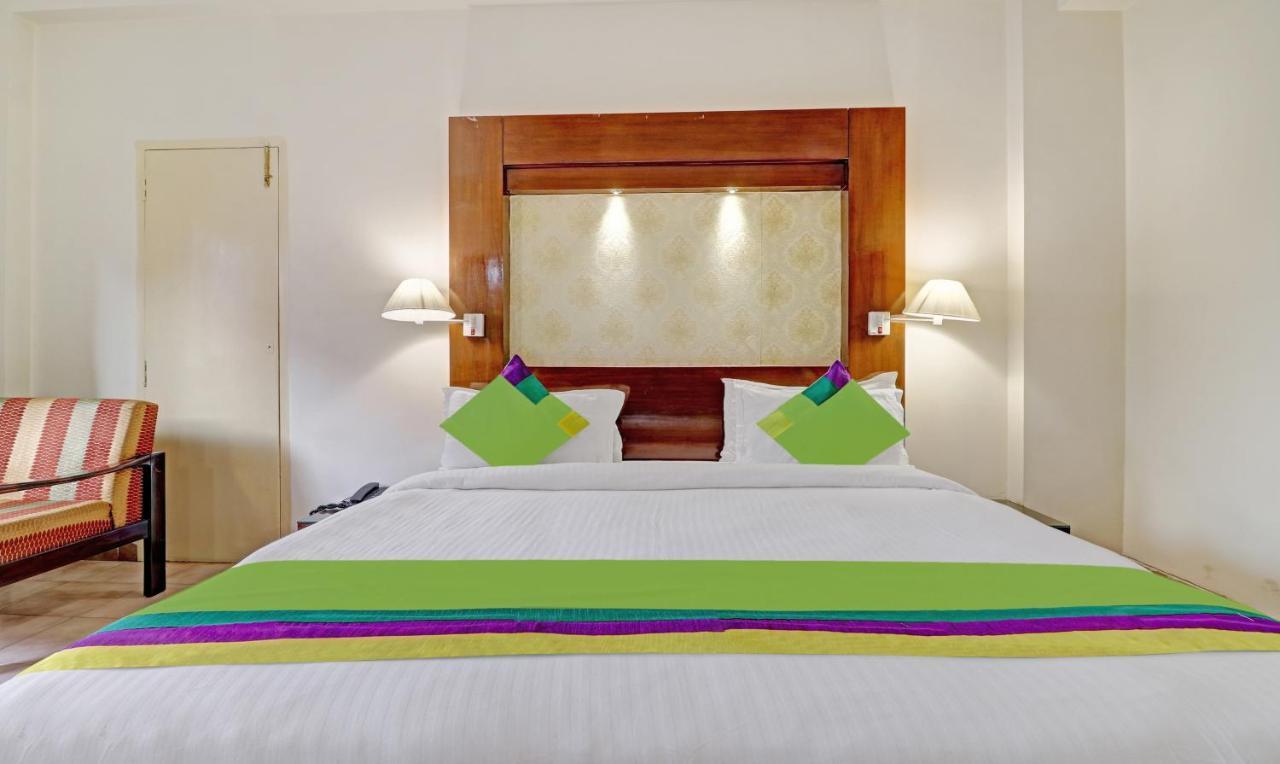 Treebo Trend Kaant Palace Fatehabad Road Agra  Dış mekan fotoğraf