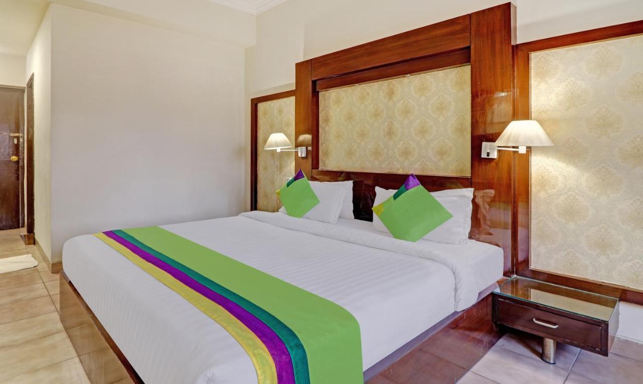 Treebo Trend Kaant Palace Fatehabad Road Agra  Dış mekan fotoğraf