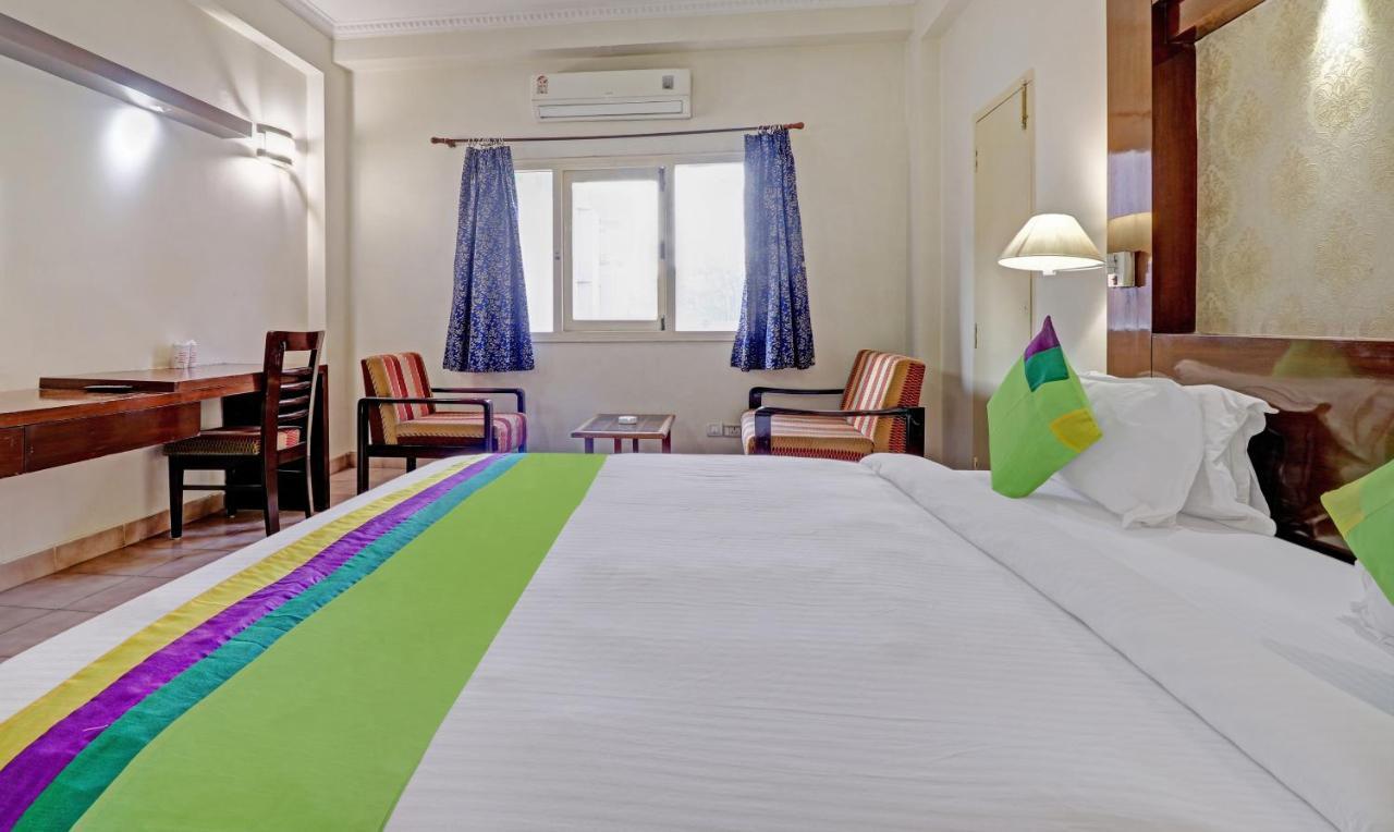 Treebo Trend Kaant Palace Fatehabad Road Agra  Dış mekan fotoğraf