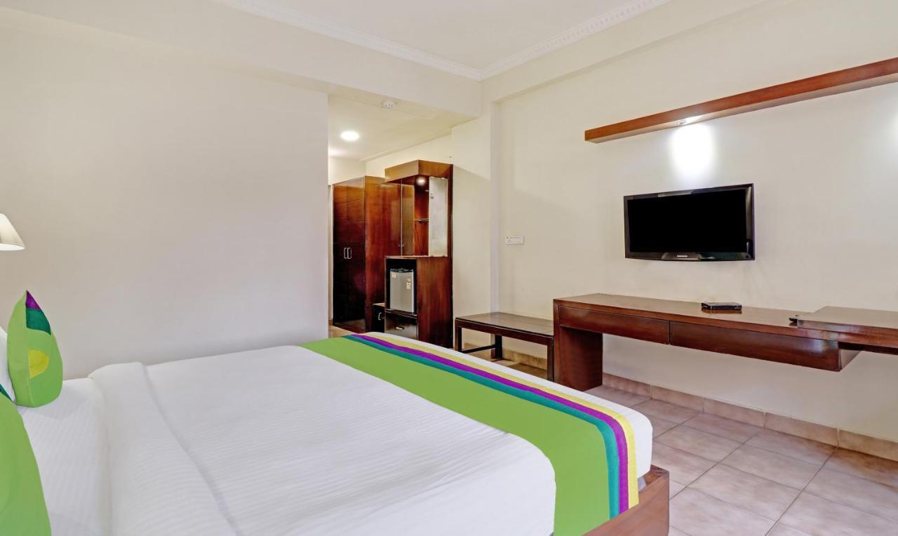 Treebo Trend Kaant Palace Fatehabad Road Agra  Dış mekan fotoğraf