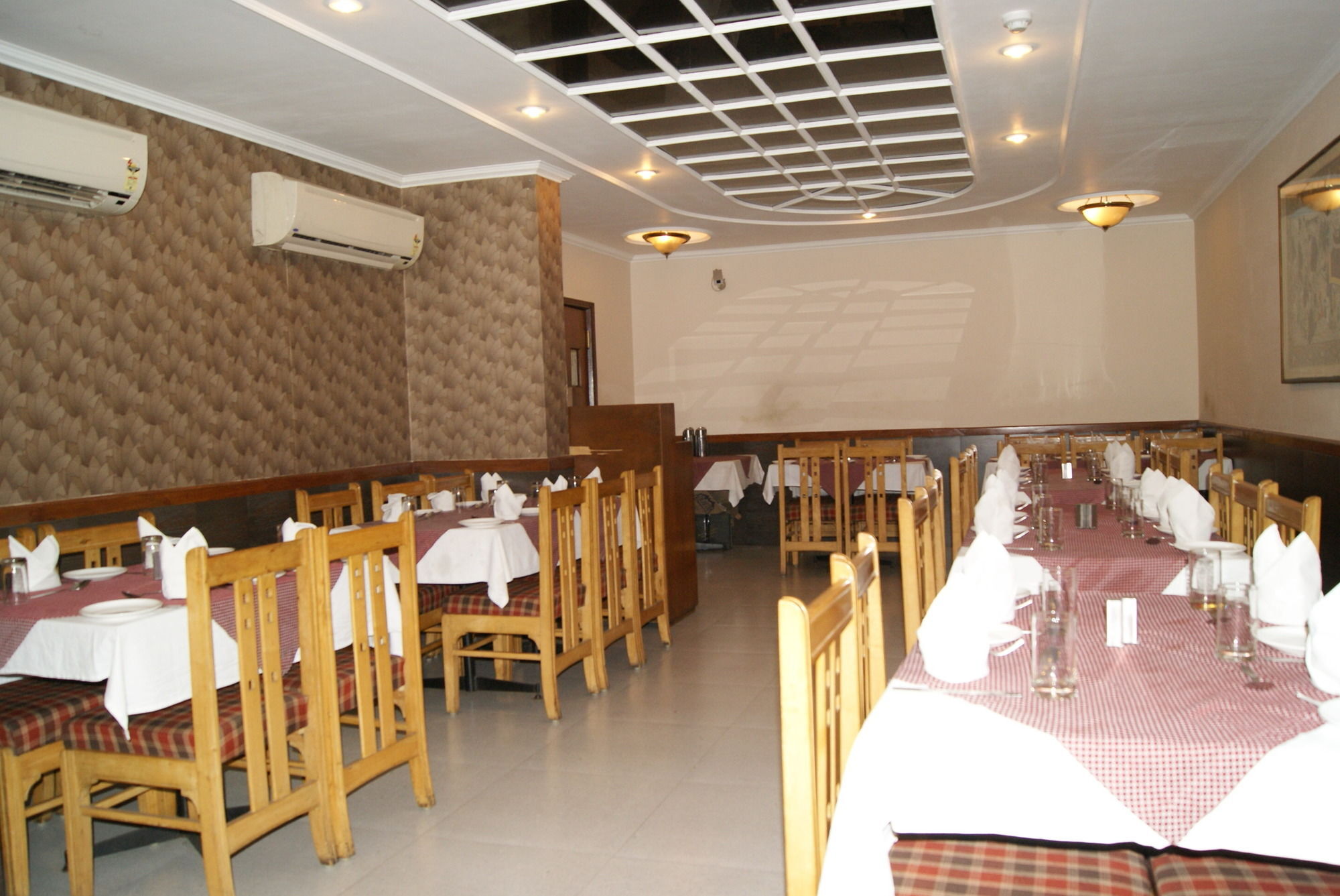 Treebo Trend Kaant Palace Fatehabad Road Agra  Dış mekan fotoğraf