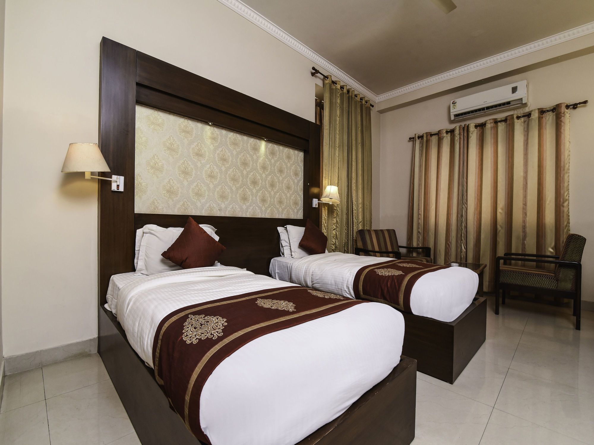 Treebo Trend Kaant Palace Fatehabad Road Agra  Dış mekan fotoğraf